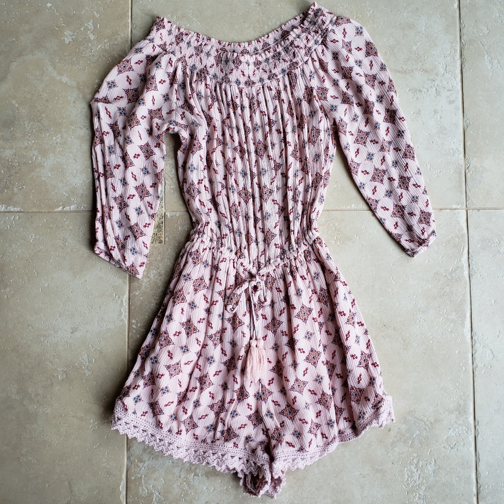 Abercrombie romper patterned off-shoulder